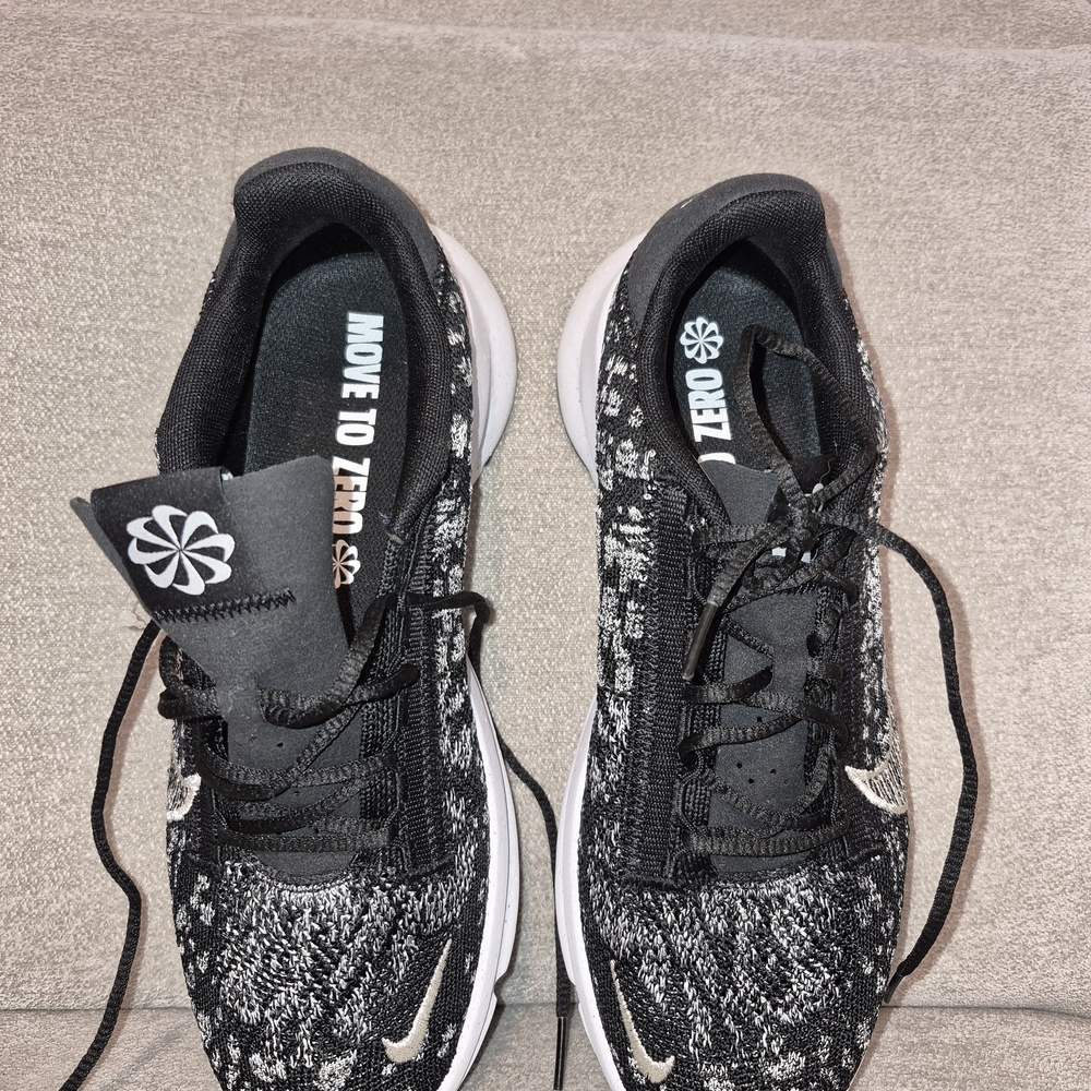 Nike Women's Black Running Shoes